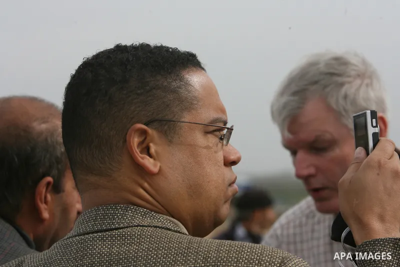 US Democratic Congressmen Keith Ellison takes pictures of houses that were destroyed during Israel's 22-day offensive during a visit to the Jabalia refugee camp in the northern Gaza Strip on February 19, 2009. US Democra...