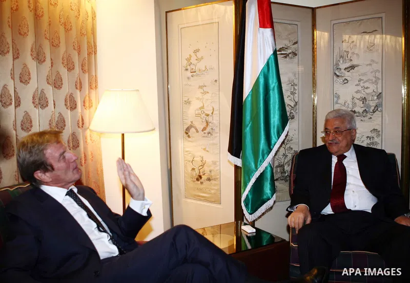 Palestinian President Mahmoud Abbas meets with French Foreign Minister Bernard Kouchner in New York City.