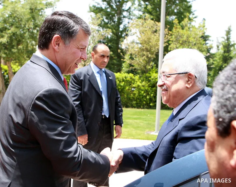 Palestinian President Mahmoud Abbas meets with King Abdullah II of Jordan on May 31, 2009 in Amman, Jordan.