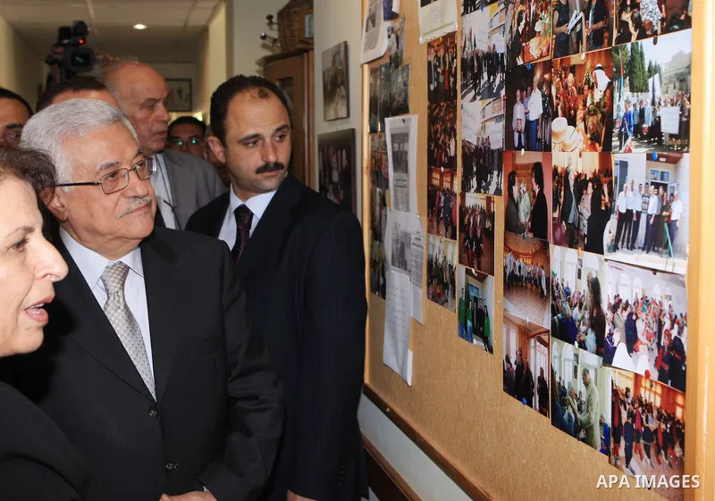 President Mahmoud Abbas visits the Elderly Club in Bethlehem on July 20, 2009. Photo by Thaer Ganaim