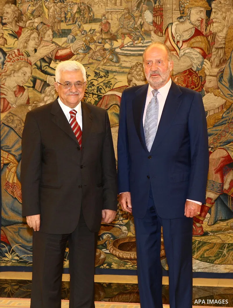 Palestinian President, Mahmoud Abbas (Abu Mazen) during a meeting with Spain's King Juan Carlos in Madrid on Sep 2,2009. photo by - Thaer Ganaim
