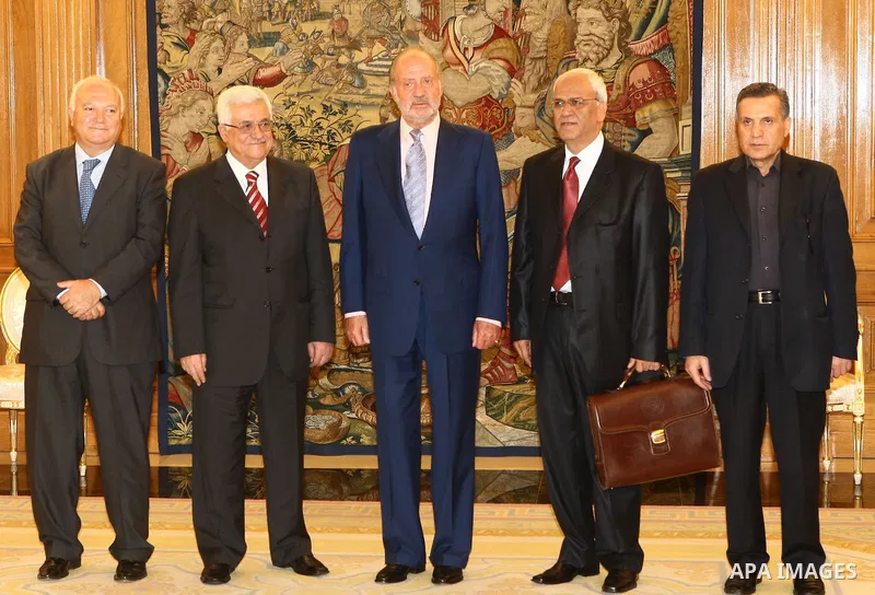 Palestinian President, Mahmoud Abbas (Abu Mazen) during a meeting with Spain's King Juan Carlos in Madrid on Sep 2,2009. photo by - Thaer Ganaim