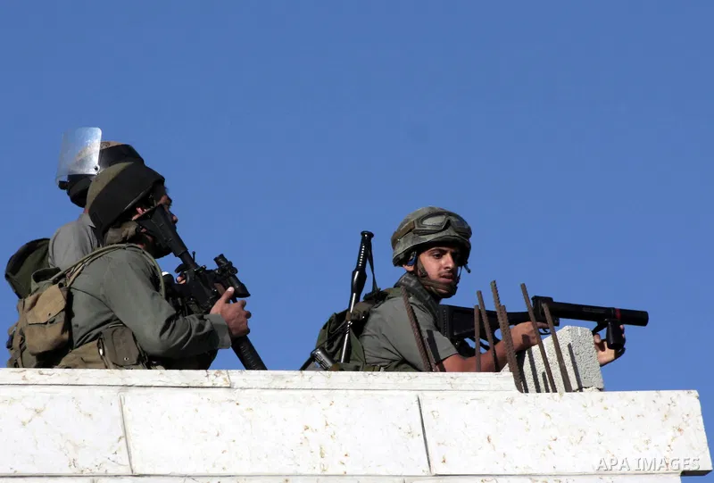 Israeli border police during clashes between Israeli police and Palestinians in the Shuafat Refugee Camp on the northern outskirts of Jerusalem on October 5, 2009. Israeli police and Palestinian protestors clashed near A...