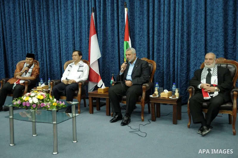 Palestinian Prime Minister in Gaza Strip, Ismail Haneya meets the Indonesian delegation in Gaza, June 29, 2010. Indonesian delegation entered Gaza during a visit to Gaza which has been under the Israeli blockade since Ha...