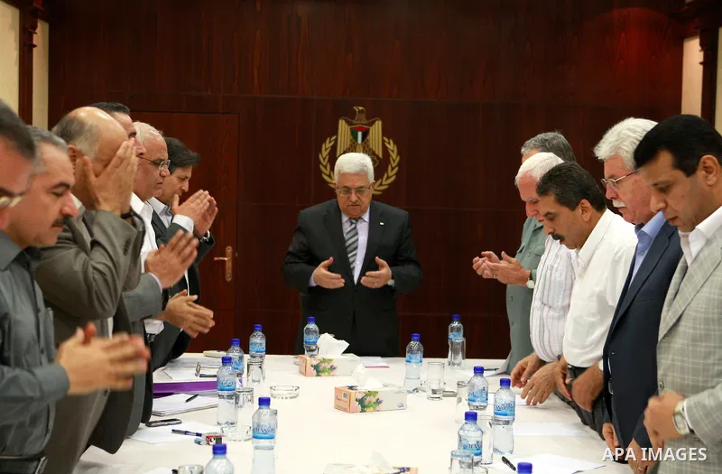 Palestinian President, Mahmoud Abbas (Abu Mazen) during the meeting of the Central Committee of Fatah movement and read Alfateha on the spirit of Major General, Amin Al-Hindi in the West Bank town of Ramallah on 18 Augus...