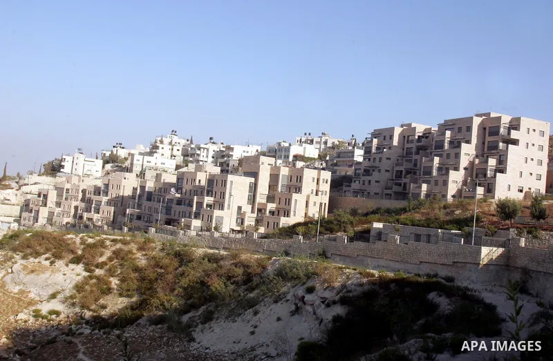 Settlers houses is seen in the Jewish settlement of Har Noof near Jerusalem on August 22, 2010. Israeli Prime Minister Benjamin Netanyahu said on Sunday reaching a peace deal with the Palestinians would be "difficult but...