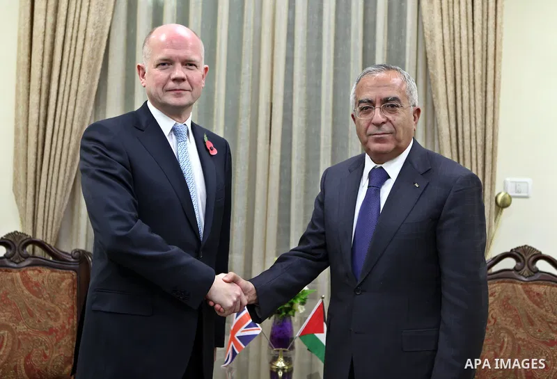 Palestinian Prime Minister Salam Fayyad dduring his meeting with the Secretary of State for Foreign &Commonwealth Affairs-UK, William Hague in the West Bank city of Ramallah on Nov 2,2010. Photo by Mustafa Abu Dayeh