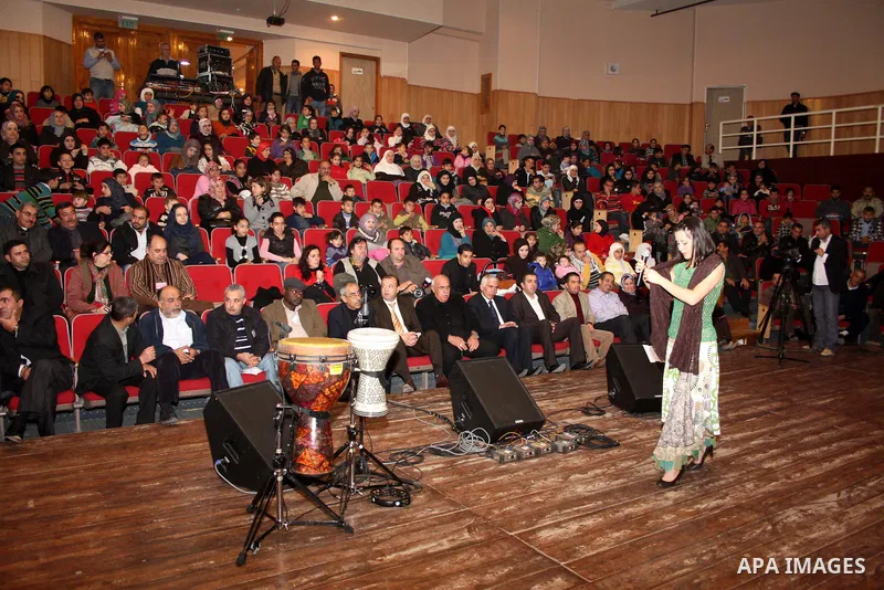 A Spanish musical group perform in the occupied West Bank city of Hebron on December 22, 2010.. Photo by Najeh Hashlamoun