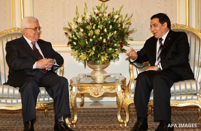 Palestinian President Mahmoud Abbas during a meeting with Tunisian President, Zine El Abidine Ben Ali in Tunis on Jan. 3,2011. Photo by Thaer Ganaim