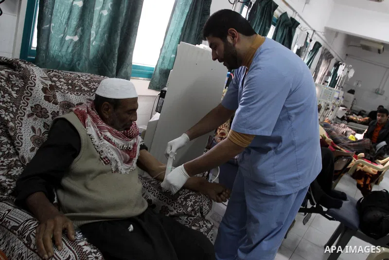 Palestinian patients get his kidneys washed at the dialysis department in the Al-Shifa hospital in Gaza City on Jan. 9, 2011. The Israeli blockade of the Gaza Strip causes a serious shortage of medicines and medical supp...