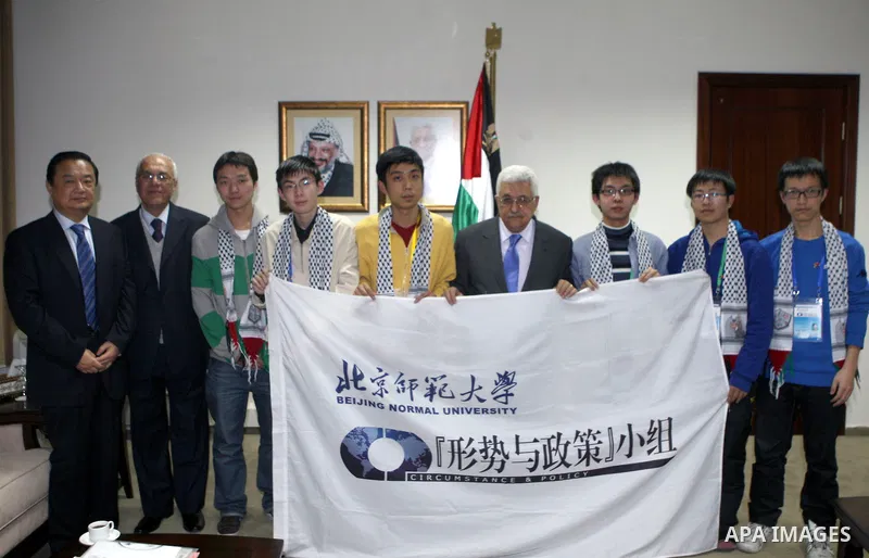 Palestinian President, Mahmoud Abbas (Abu Mazen) during his meeting with Chinese delegation in the West Bank City of Ramallah on Jan. 25,2011. photo by Thaer Ganaim