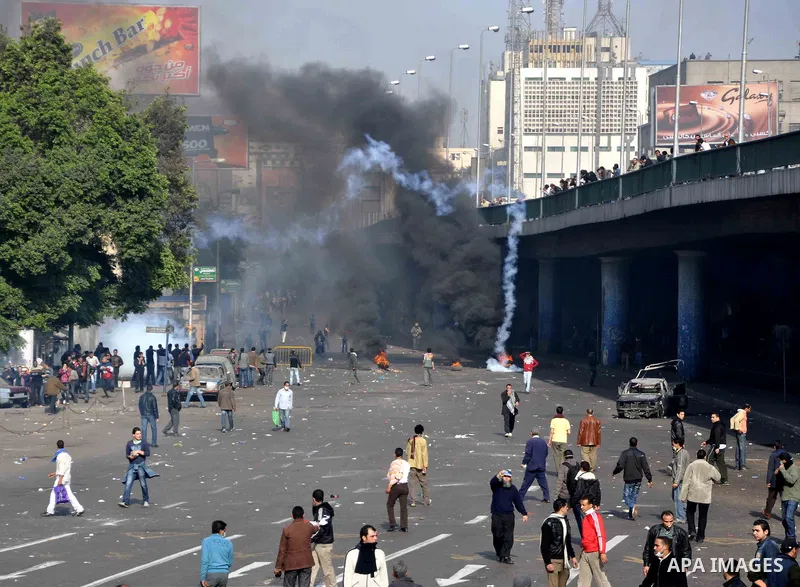 Anti-government protesters demonstrate against president Hosni Mubarak regime in Tahrir, or Liberation Square in Cairo, Egypt, Jan. 28, 2011. Photo by Ahmed Asad
