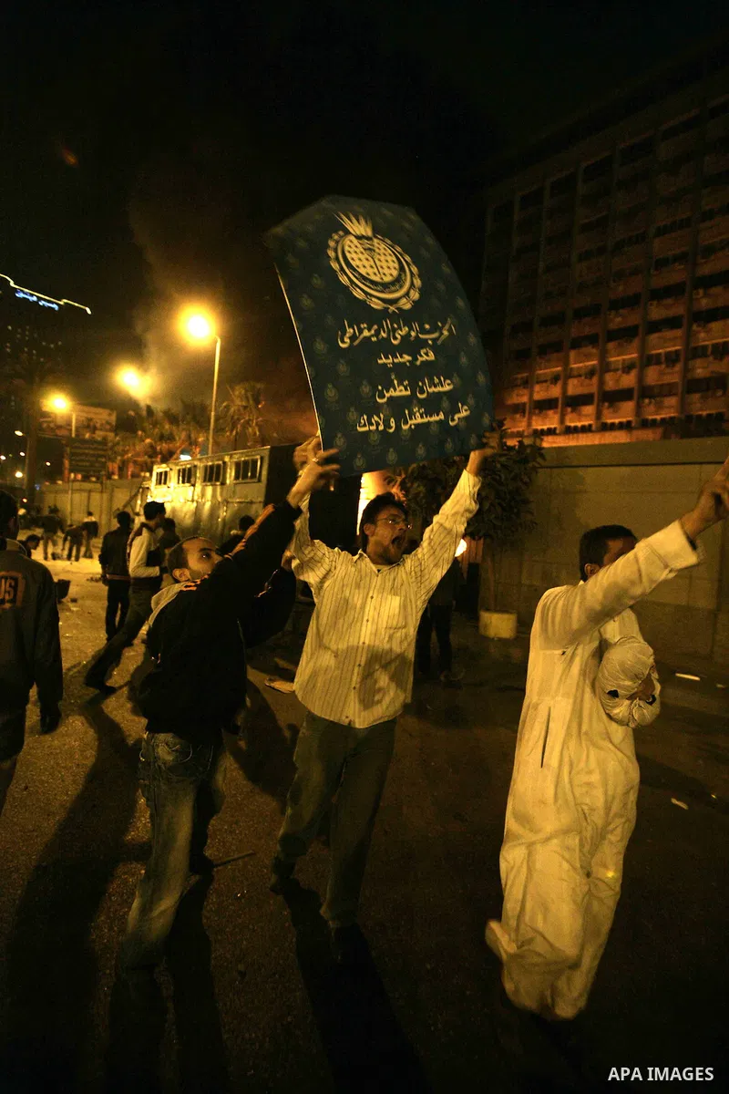 Anti-government protesters demonstrate against president Hosni Mubarak regime in Tahrir, or Liberation Square in Cairo, Egypt, Jan. 29, 2011. Photo by Karam Nasser