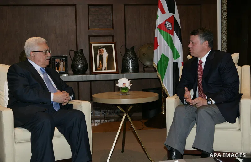 Palestinian President Mahmoud Abbas during a meeting with Jordan's King Abdullah II bin al-Hussein, in Amman on Feb. 6, 2011. Photo by Thaer Ganaim