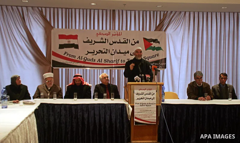 Sheikh Raed Salah, the firebrand Islamic Movement leader in Israel, delivers speech during a press conference to solidarity with the Egyptian people, in Jerusalem, on Feb. 10,2010. Photo by Mahfouz Abu Turk