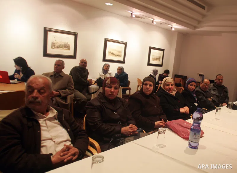 Palestinians attend a press conference to solidarity with the Egyptian people, in Jerusalem, on Feb. 10,2011. Photo by Mahfouz Abu Turk