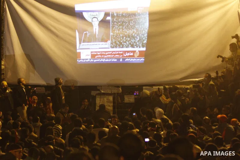 nti-government protesters watch on big screen as Egyptian President Hosni Mubarak makes a televised statement to his nation in Tahrir Square in downtown Cairo, Egypt Thursday, Feb. 10, 2011. Egyptian President Hosni Muba...