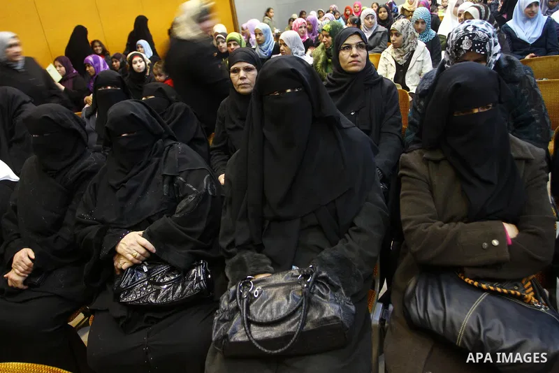 Palestinian women attend a ceremony commemorating the birth of Prophet Muhammad, known in Arabic as Mawlid al-Nabawi, at the Shawwa Theatre in Gaza City on Feb. 15, 2011. Photo by Ashraf Amra