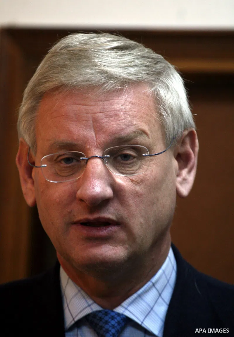 Palestinian Foreign Minister, Riyad al-Malki and Swedish Foreign Affairs Minister, Carl Bildt speaks to media after their meeting at the Palestinian Authority headquarters in the West Bank city of Ramallah on February 28...