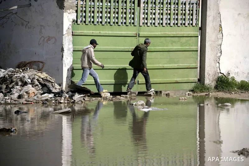 African migrant workers living in miserable conditions in Benghazi March 1, 2011. African workers fear attacks from Libyans hunting for alleged mercenary fighters. Wealthier Western and Asian states have sent ships to ev...