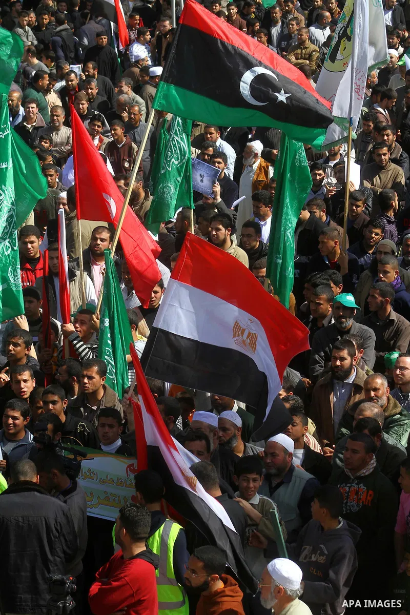 Palestinian Hamas supporters attend a Hamas rally in Gaza city, which called for an end to Palestinian divisions, March 4, 2011. Photo by Ashraf Amra