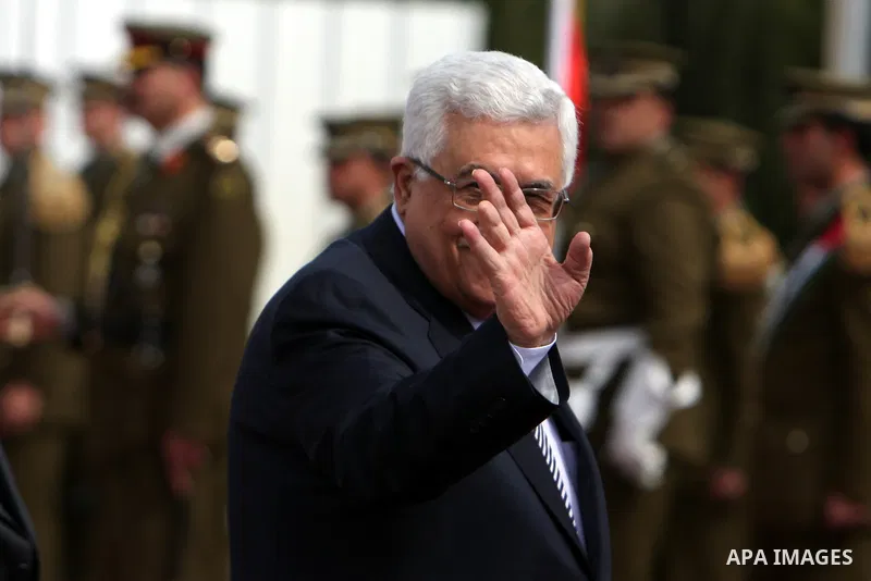 Palestinian President Mahmoud Abbas meets with the Chile's President Sebastian Pinera in the West Bank town of Ramallah on March 5,2011. In the second day visit of Pinera that will also take him to Bethlehem, where he wi...