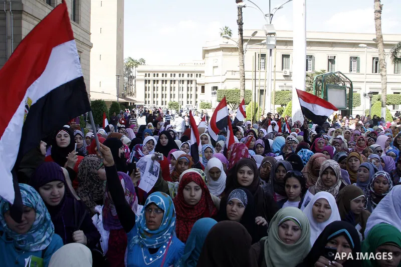 Egyptian students take part in a protest inside Cairo University in Cairo, Egypt, March 7, 2011. Photo by Ahmed Asad