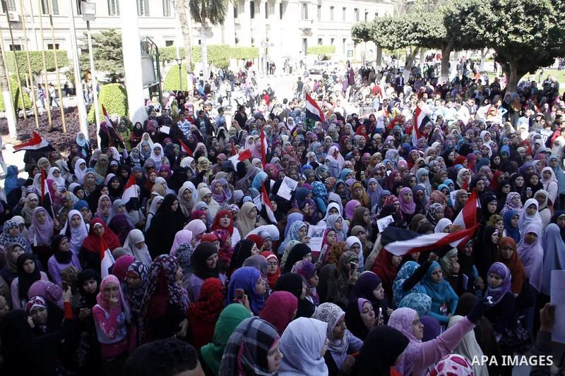 Egyptian students take part in a protest inside Cairo University in Cairo, Egypt, March 7, 2011. Photo by Ahmed Asad