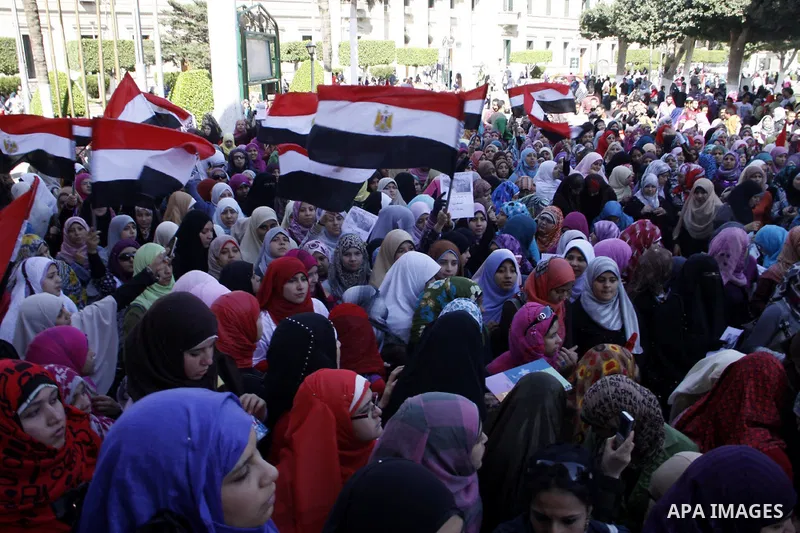 Egyptian students take part in a protest inside Cairo University in Cairo, Egypt, March 7, 2011. Photo by Ahmed Asad