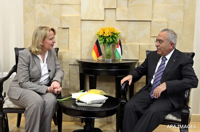 Palestinian Prime Minister, Salam Fayyad meets with the president of the German Bundesrat, Hannelore Kraft in the West Bank city of Ramallah on March 8, 2011. Photo by Mustafa Abu Dayeh