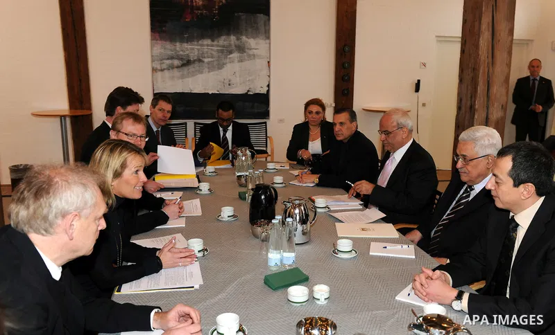 President Mahmoud Abbas Abu Maze nmeets with Minister of Foreign Affairs of Denmark in Copenhagen on march 9,2011. Photo by Thaer Ganaim