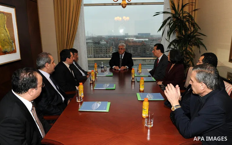 Palestinian President Mahmoud Abbas ( Abu Mazen) meets with Arab ambassadors in Copenhagen March 9,2011..Photo by:Thaer Ganaim