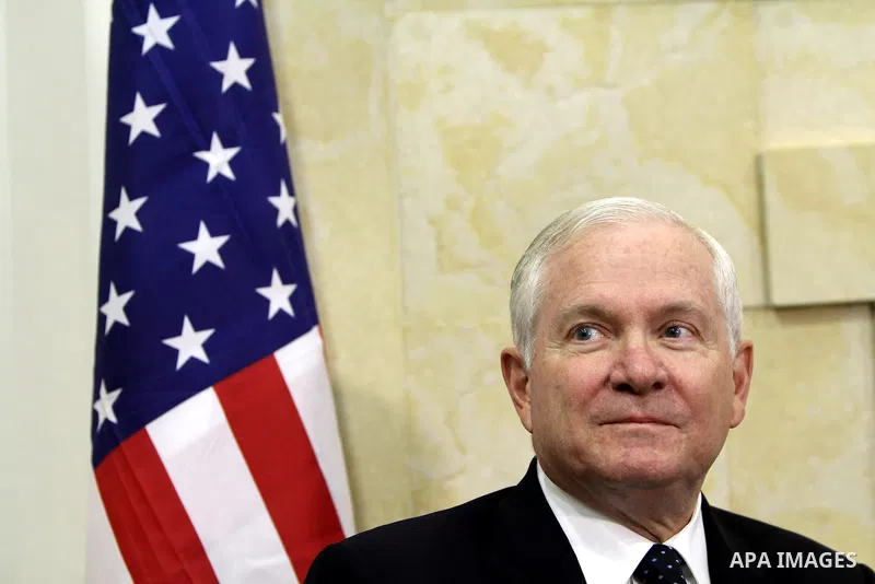 U.S Defense Secretary Robert Gates meets with Palestinian Prime Minister Salam Fayyad in the West Bank city of Ramallah March 25, 2011. Gates urged Israeli and Palestinian leaders on Thursday to advance stalled peace eff...