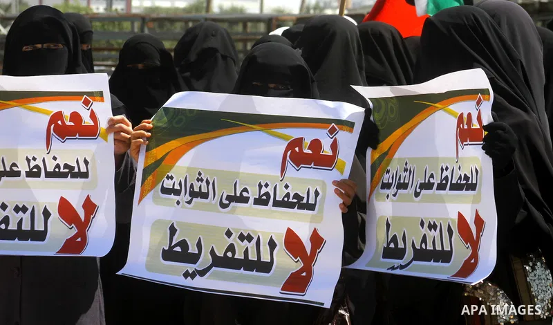Palestinians women take a part in a sit-in in Beit Hanun, northern Gaza Strip, on March 30, 2011 as hundreds of people across Israel and Palestinian territories were holding a series of rallies marking 'Land Day,' recall...