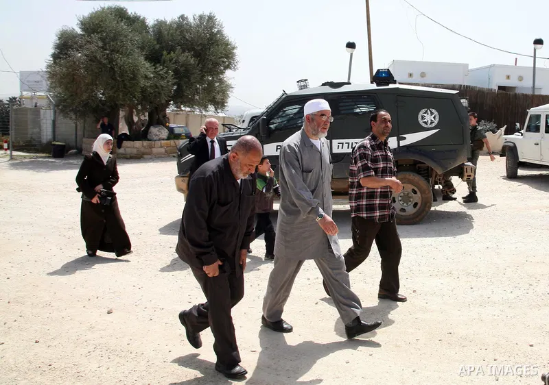 Sheikh Raed Salah visits a mosque in the Village of the Prophet Samuel, which has been converted into a Jewish synagogue on April 1,2011. Photo by Sliman Khader.