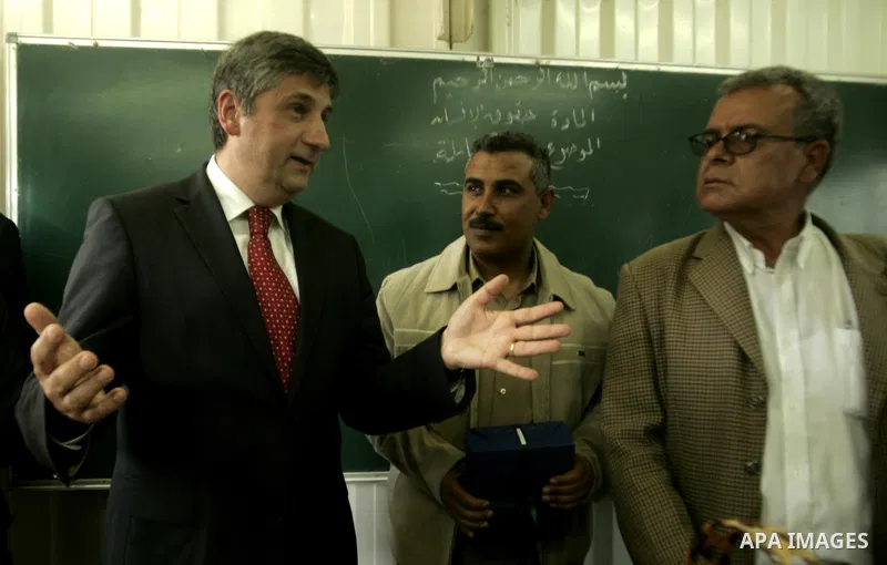 Austrian Foreign Minister Michael Spindelegger visits a UN-run school in central Gaza Strip refugee camp of Nusseirat on April 6, 2011. Photo by Abed Rahim Khatib