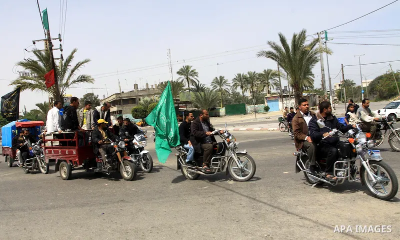 Palestinian mourners Attend funeral of Motaz Abu Jameh in the southern Gaza Strip town of Khan Yunis on April 8, 2011 after Israeli warplanes pounded the coastal strip, killing at least three civilians and two militants...