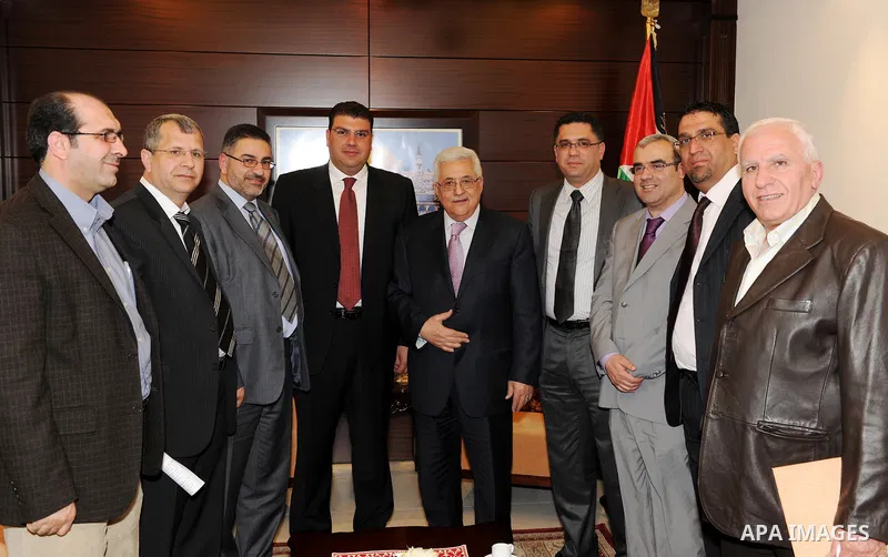 Palestinian President Mahmoud Abbas (Abu Mazen) meets with the legal lawyers Commission in the West Bank city of Ramallah on April 15, 2011. Photo by Thaer Ganaim