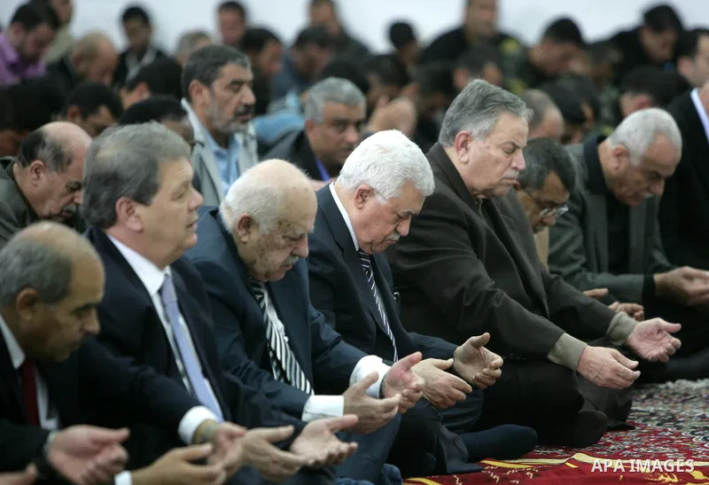 Palestinian President Mahmoud Abbas (Abu Mazen) attends Friday prayers in the West Bank city of Ramallah on April 15, 2011. Photo by Thaer Ganaim
