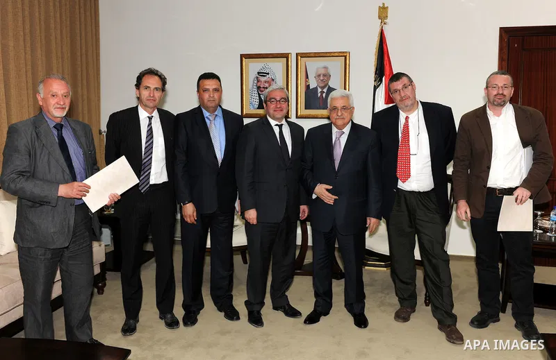 Palestinian President Mahmoud Abbas (Abu Mazen) meets with the AFP chairman Emmanuel Hoog in the West Bank city of Ramallah on April 15, 2011. Photo by Thaer Ganaim