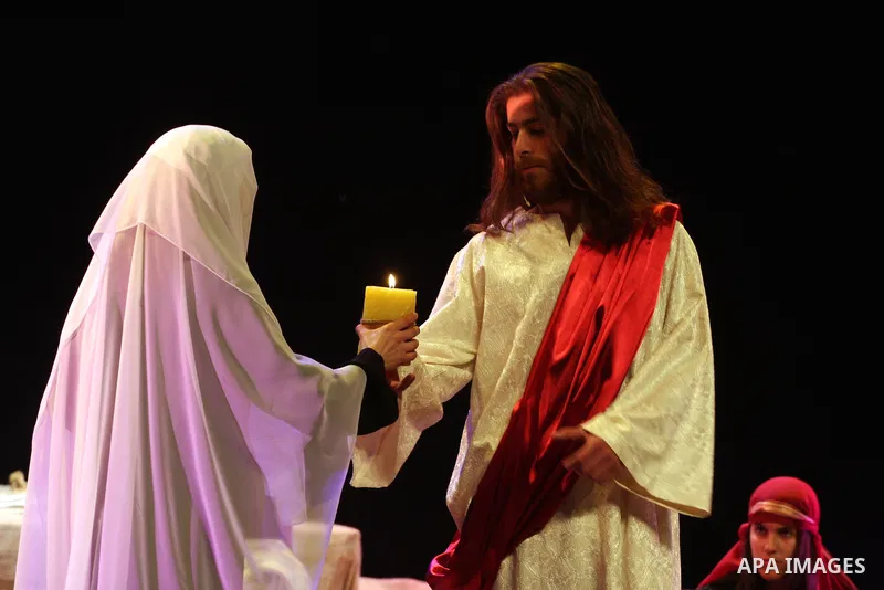 Palestinian Christians perform a play "operetta and I have Vahidi" following the last days of Jesus Christ prior and including his Crucifixion which is marked by Christians with Easter mass, in the city of Ramallah in th...