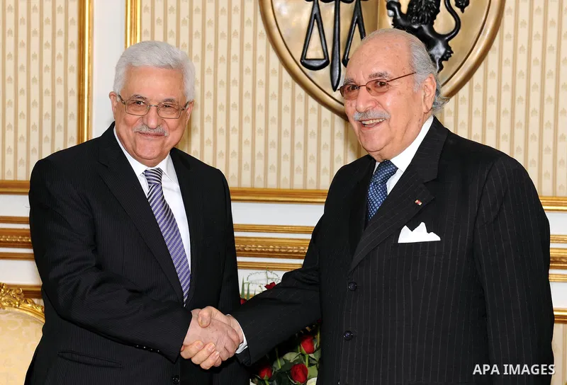 Palestinian President Mahmoud Abbas during a meeting with Tunisian President Fouad Mebazaa in Tunisia on April 19,2011. Photo by Thaer Ganaim