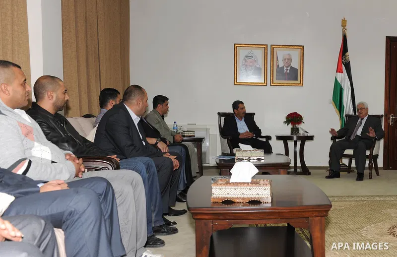 Palestinian President Mahmoud Abbas (Abu Mazen) during a meeting with the Council of the Union of Students in the West Bank city of Ramallah on April 25, 2011. Photo by Thaer Ganaim