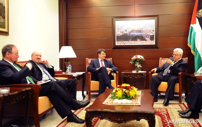 Palestinian President Mahmoud Abbas (Abu Mazen) during a meeting with the French Consul, the British Consul and Vice Consul of Germany in the West Bank city of Ramallah on April 28, 2011. Photo by Thaer Ganaim