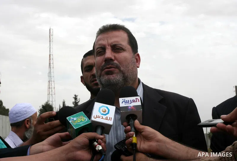 Palestinian Economic Minister in Gaza Strip, Alaa al-Rafati visits Kerem Shalom border crossing in the southern Gaza Strip on April 28, 2011. Photo by Mohammed Asad