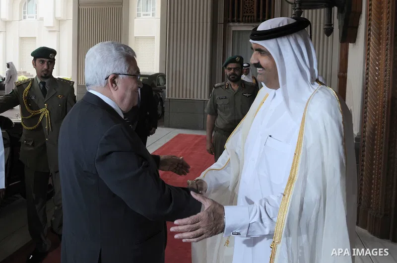 Palestinian President Mahmoud Abbas (Abu Mazen) during a meeting with the Emir of Qatar, Sheikh Hamad bin Khalifa Al Thani, on May2, 2011. Photo by Thaer Ganaim
