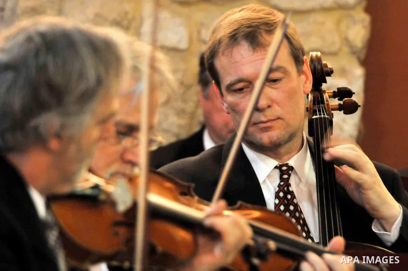 Israeli Maestro Daniel Barenboim, UN Messenger of Peace, conducts the Orchestra for Gaza, a mixed orchestra of European musicians, during concert at the Al Mathaf Cultural House in Gaza City, Tuesday, May, 3, 2011. Baren...