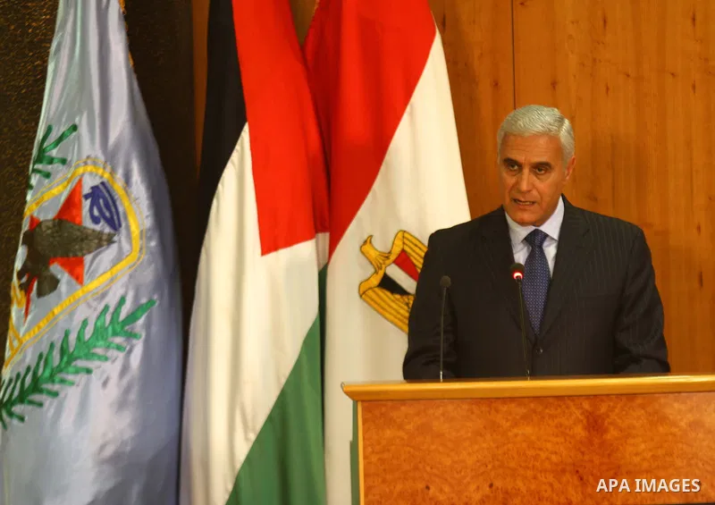 Egyptian intelligence chief General Murad Muafi delivers a speech at a reconciliation ceremony between the Palestinian Fatah party and the Hamas movement in the Egyptian capital Cairo on May 4, 2011. Fatah and Hamas offi...