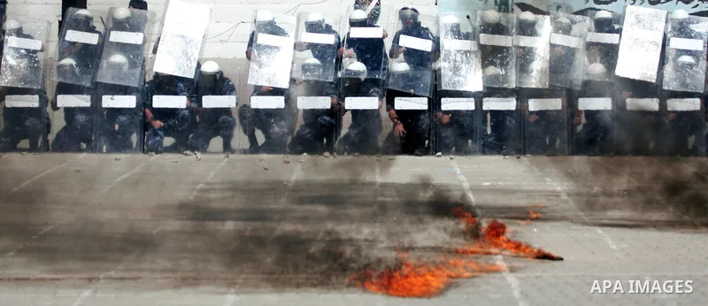Palestinian Hamas security forces show their skills during a graduation ceremony at the Arafat police compound in Gaza City on May 10, 2011. Photo by Mohammed Othman