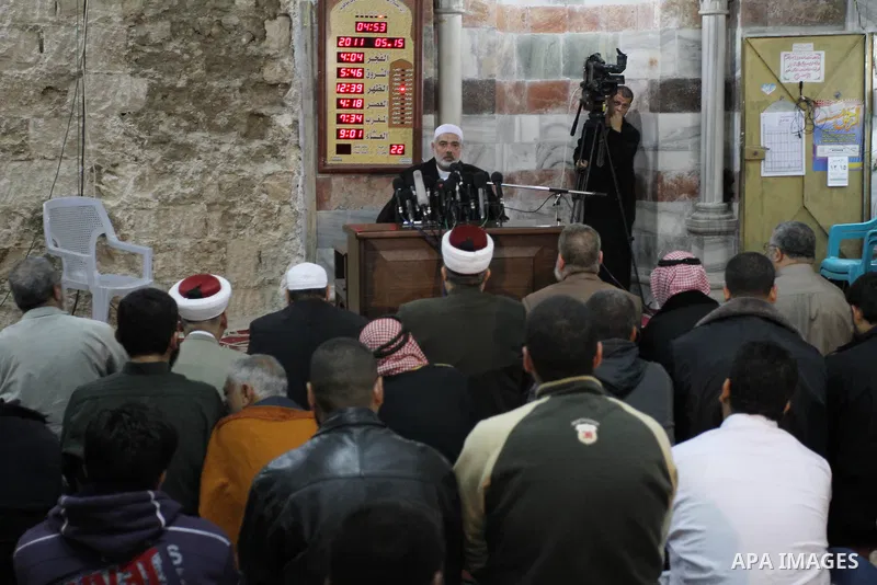 Palestinian Muslim worshipers perform fajr prayer in Gaza City on May 15,2011. Palestinian Prime Minister in Gaza, Ismail Haneiyah, lead the prayer on the anniversary of Nakba, 63, "catastrophe" and speaks a speech on th...